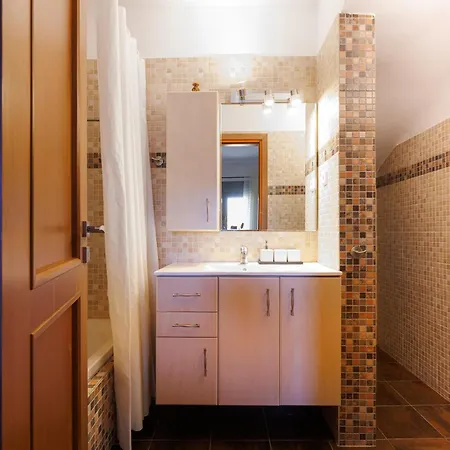 Peace View Kea Holiday home Pera Meria