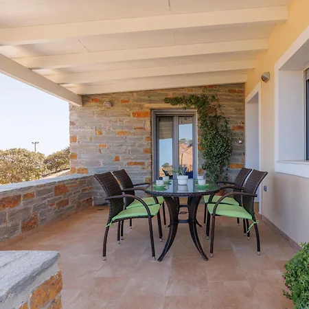 Peace View Kea * Pera Meria